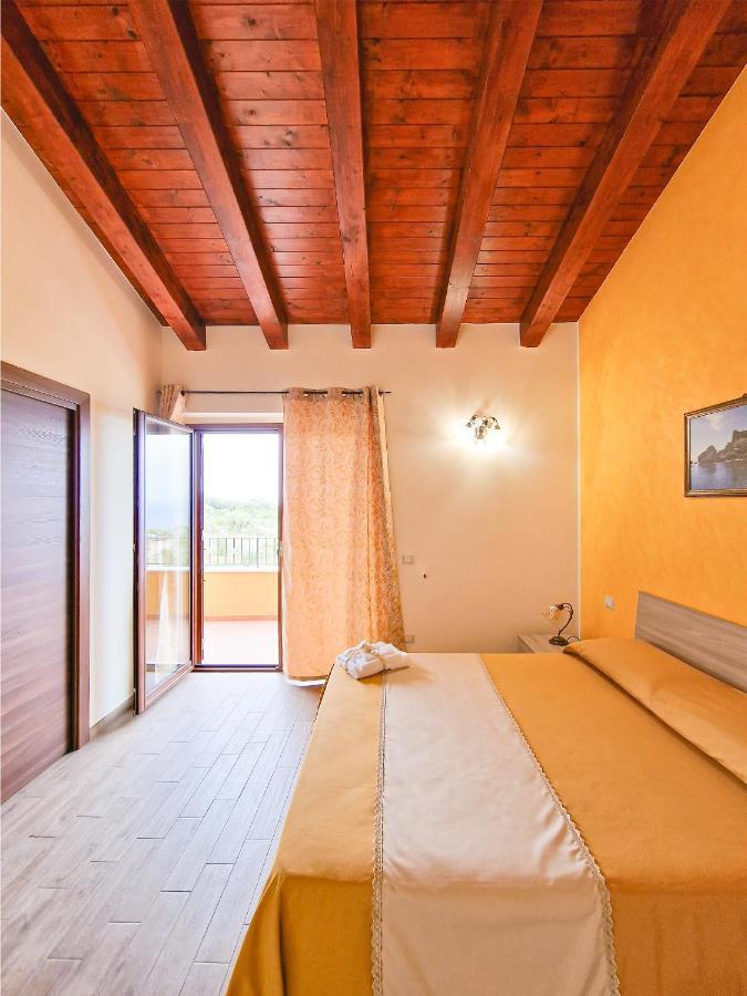 Agriturismo Bella Vista - Da Carmelo Santa Teresa Di Riva Værelse billede