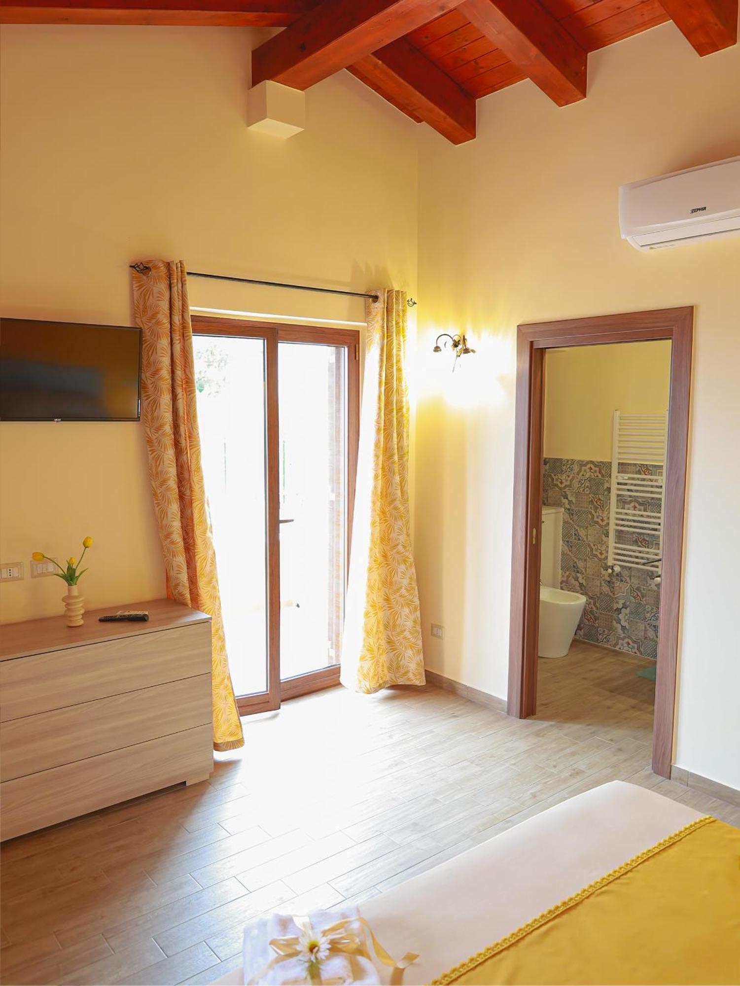 Agriturismo Bella Vista - Da Carmelo Santa Teresa Di Riva Værelse billede